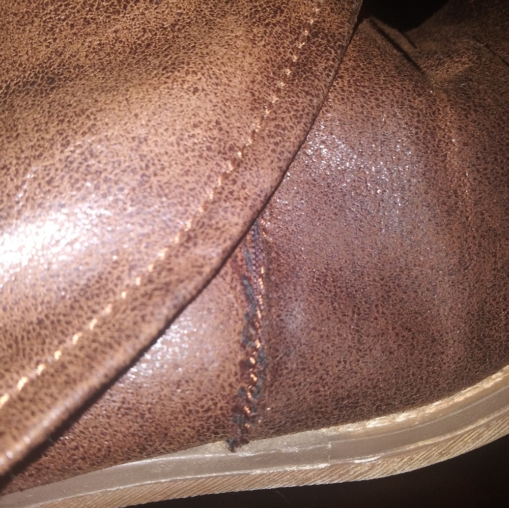 Boots - Picture 2 of 7